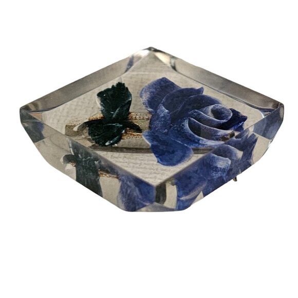 Clear Lucite Reverse Carved Square Blue Rose Brooch Pin L130 - Picture 4 of 9